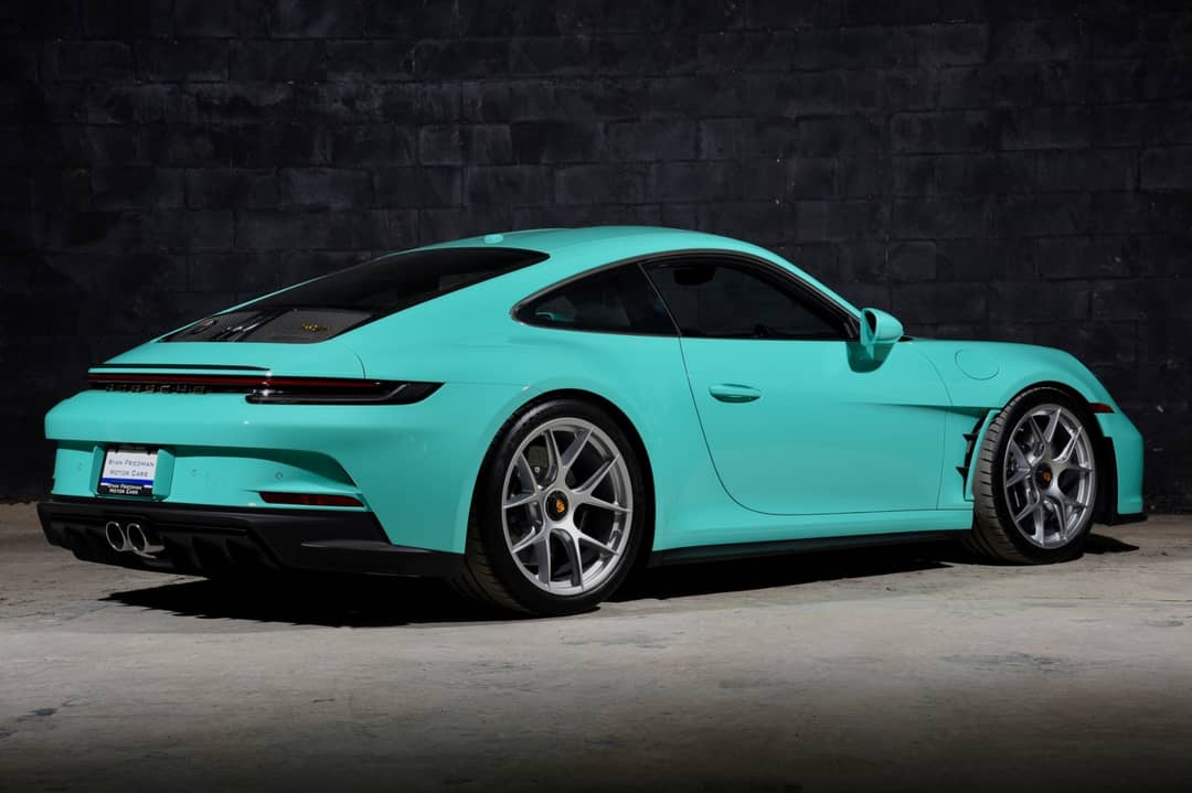 2024 Porsche 911 S/T — photo 12