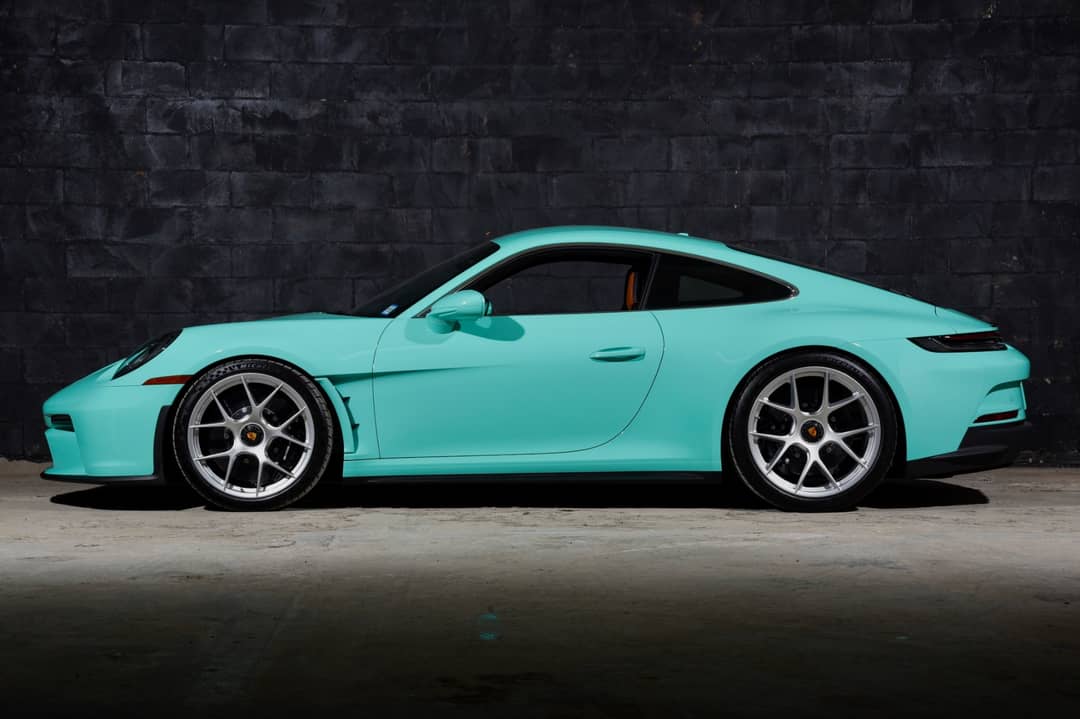 2024 Porsche 911 S/T — photo 18