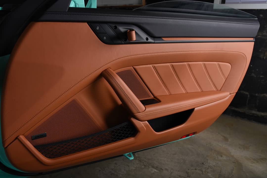 2024 Porsche 911 S/T — photo 28