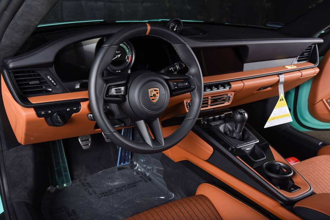2024 Porsche 911 S/T — photo 4