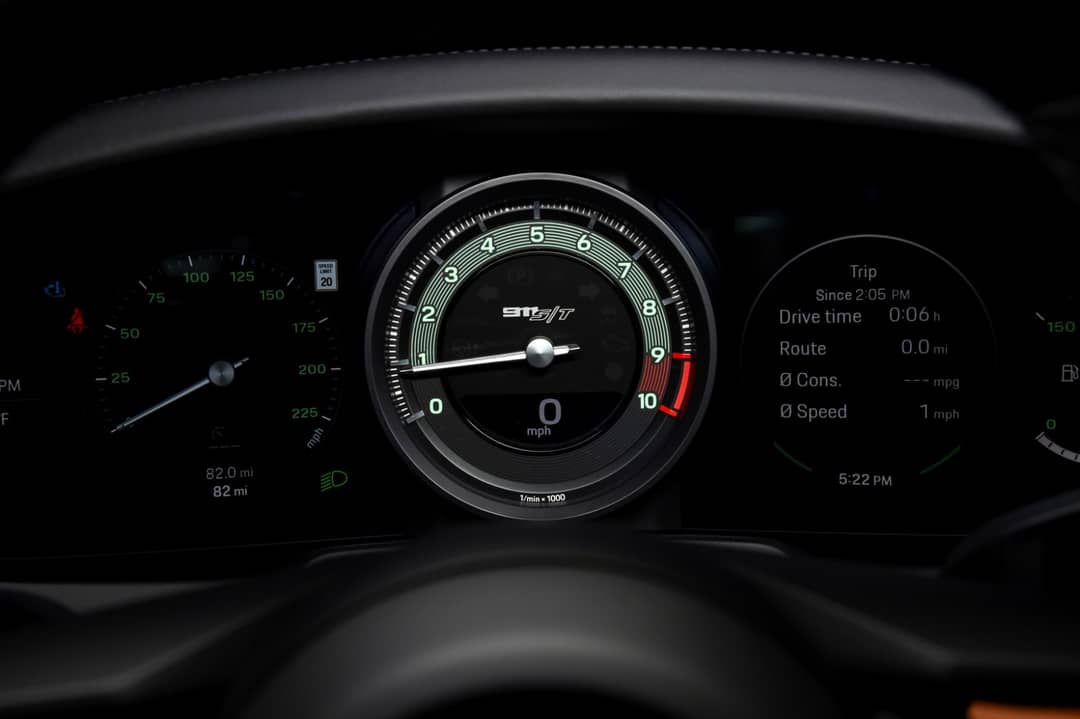2024 Porsche 911 S/T — photo 39