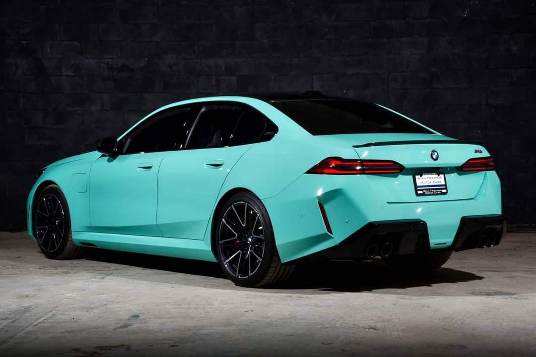 2025 BMW M5 — photo 11