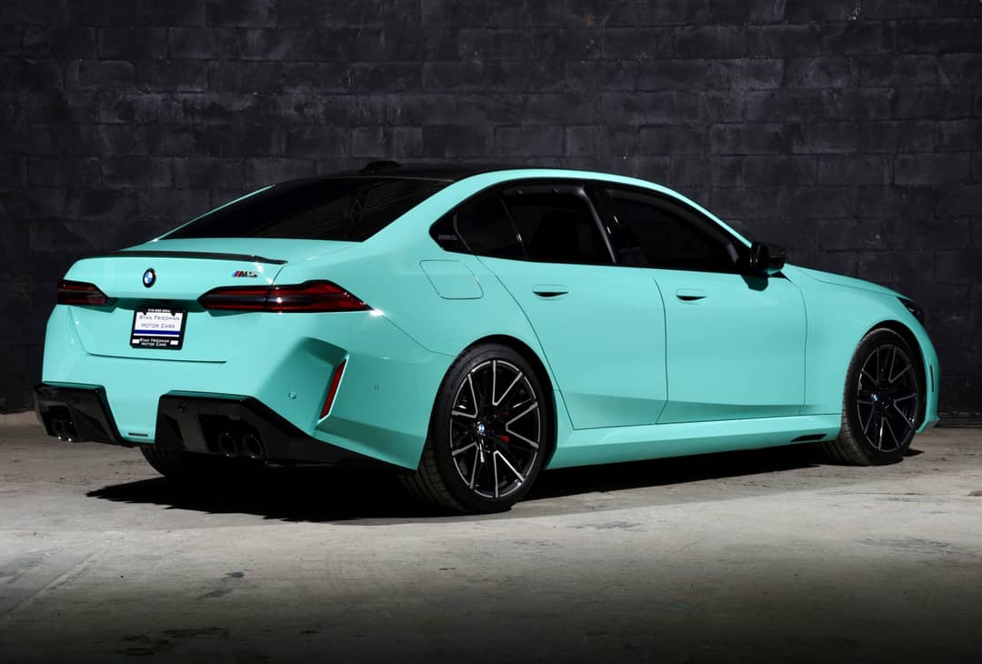 2025 BMW M5 — photo 3