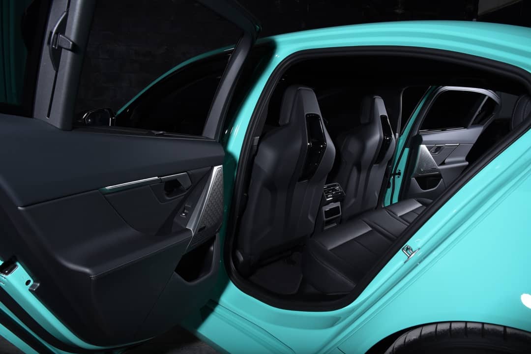 2025 BMW M5 — photo 31