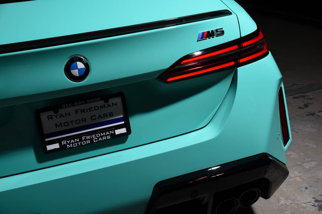 2025 BMW M5 — photo 9