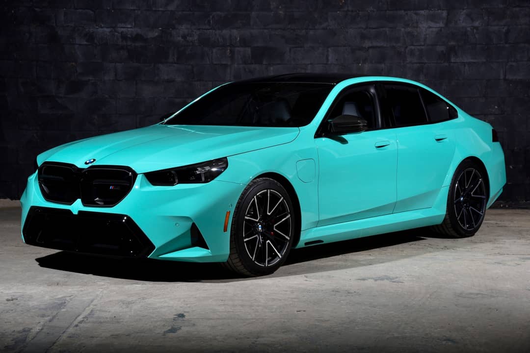 2025 BMW M5 — photo 10