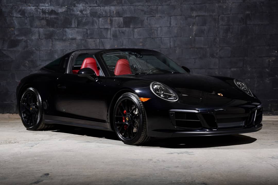 2017 Porsche 911 Targa 4 GTS — photo 2
