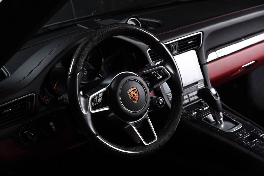 2017 Porsche 911 Targa 4 GTS — photo 16