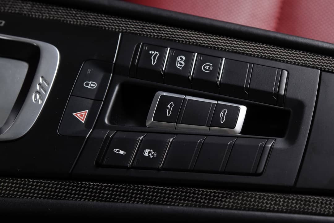 2017 Porsche 911 Targa 4 GTS — photo 20