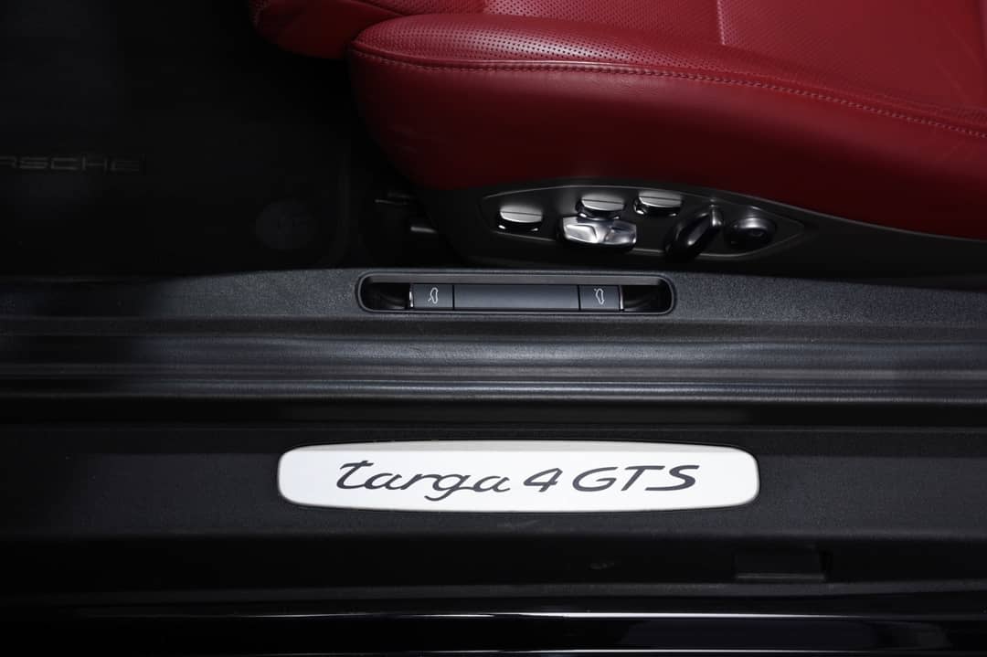 2017 Porsche 911 Targa 4 GTS — photo 24