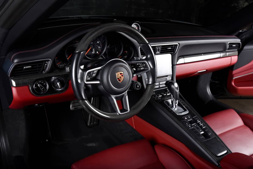2017 Porsche 911 Targa 4 GTS — photo 4