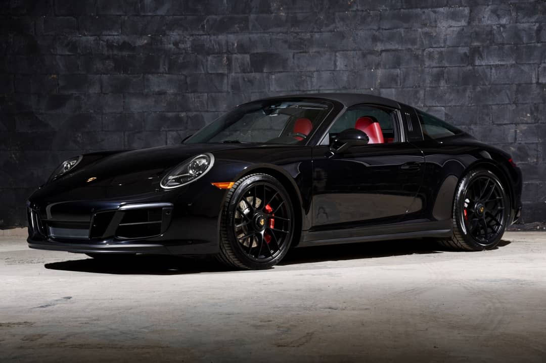 2017 Porsche 911 Targa 4 GTS — photo 32