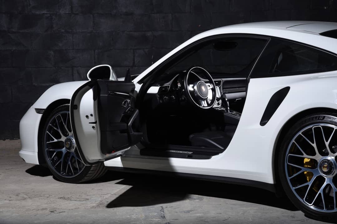 2015 Porsche 911 Turbo S — photo 21