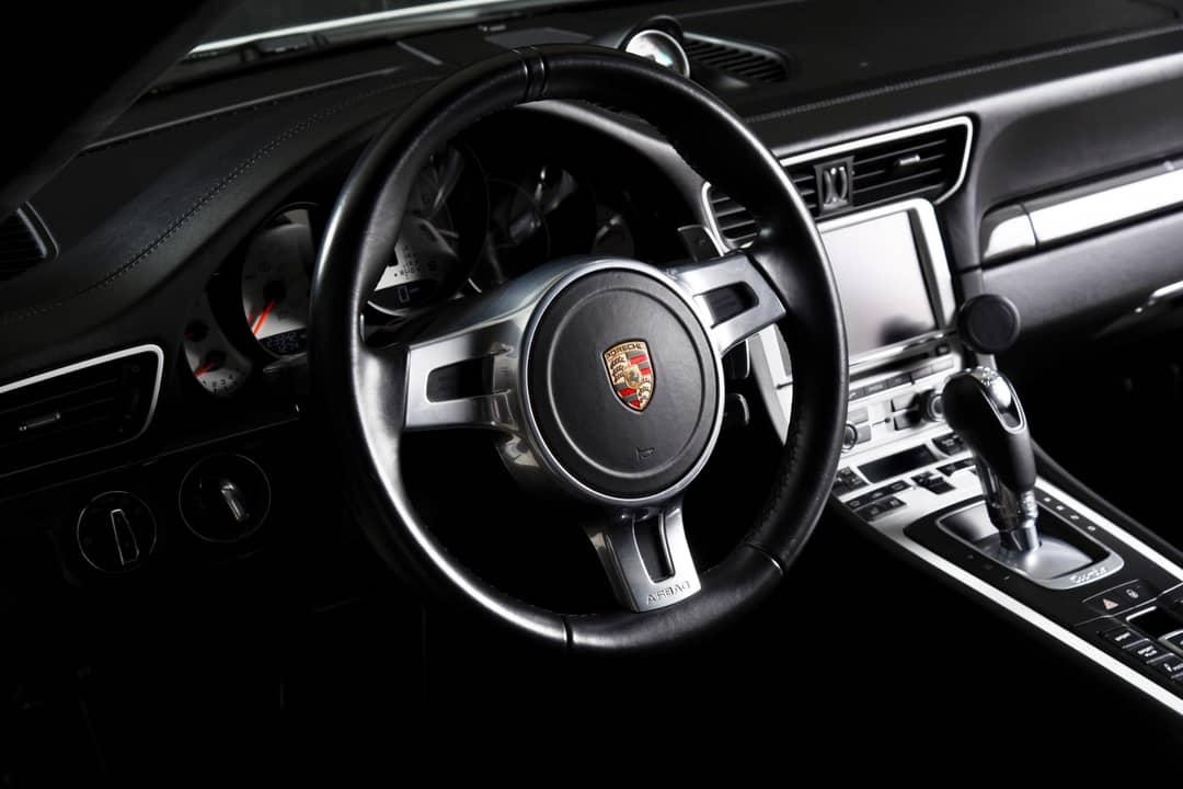 2015 Porsche 911 Turbo S — photo 24