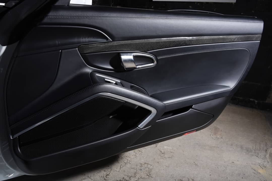 2015 Porsche 911 Turbo S — photo 29