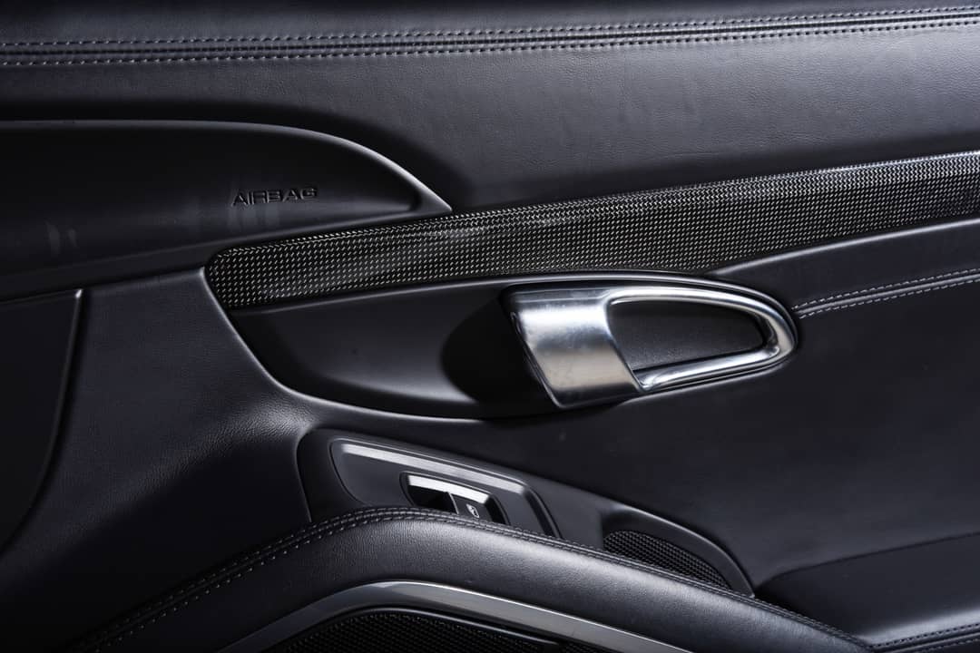 2015 Porsche 911 Turbo S — photo 30
