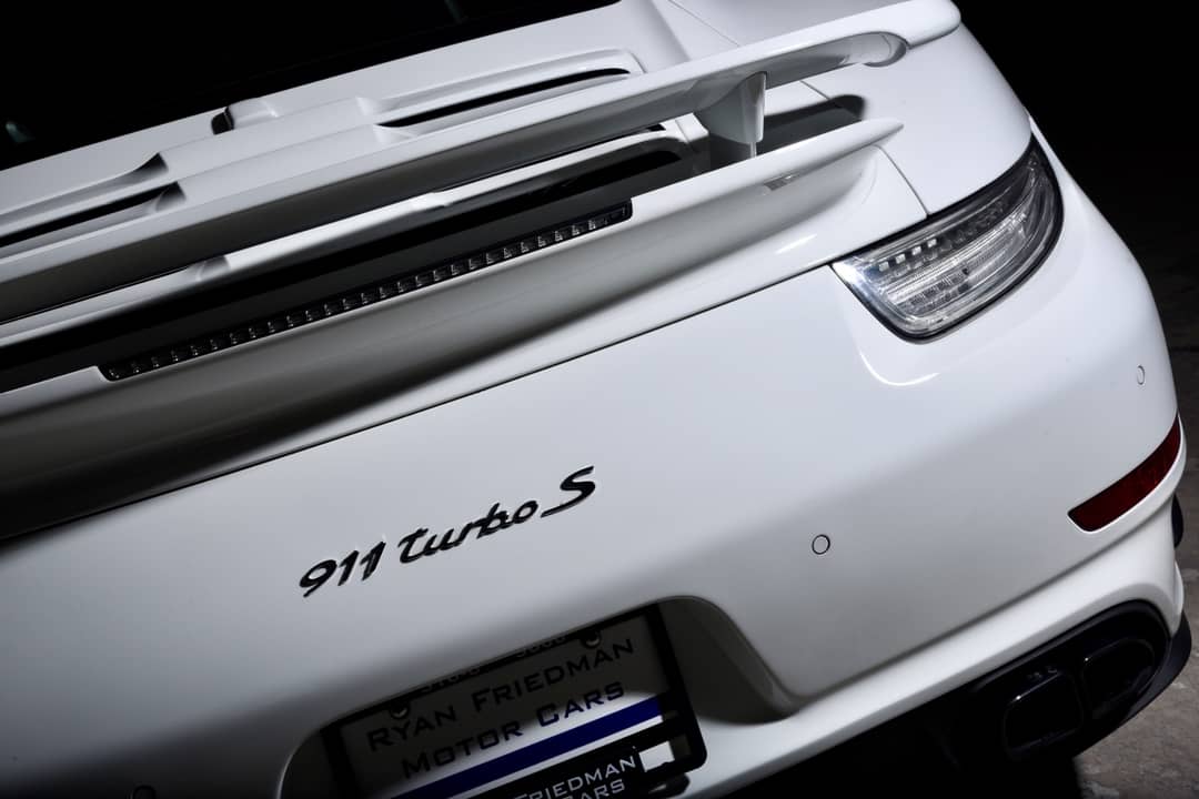 2015 Porsche 911 Turbo S — photo 41