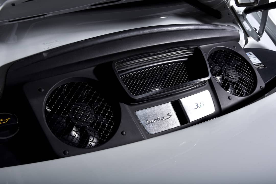 2015 Porsche 911 Turbo S — photo 42