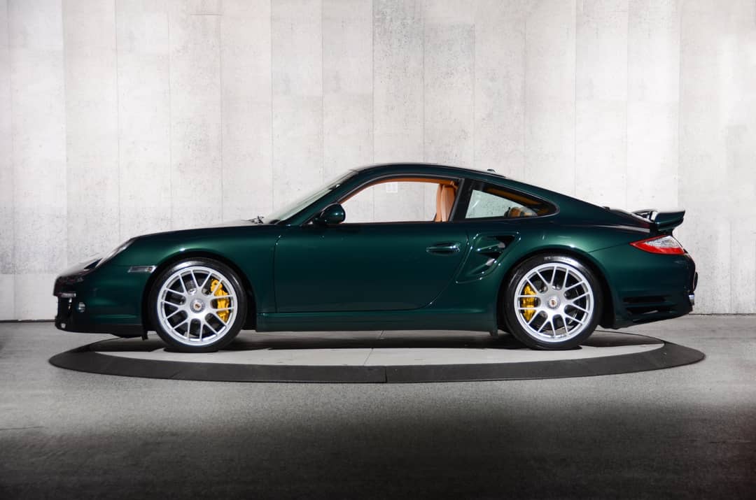 2011 Porsche 911 Turbo S — photo 11