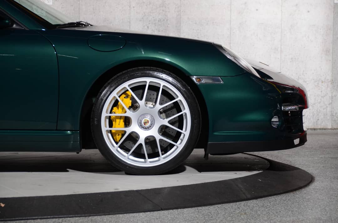 2011 Porsche 911 Turbo S — photo 16