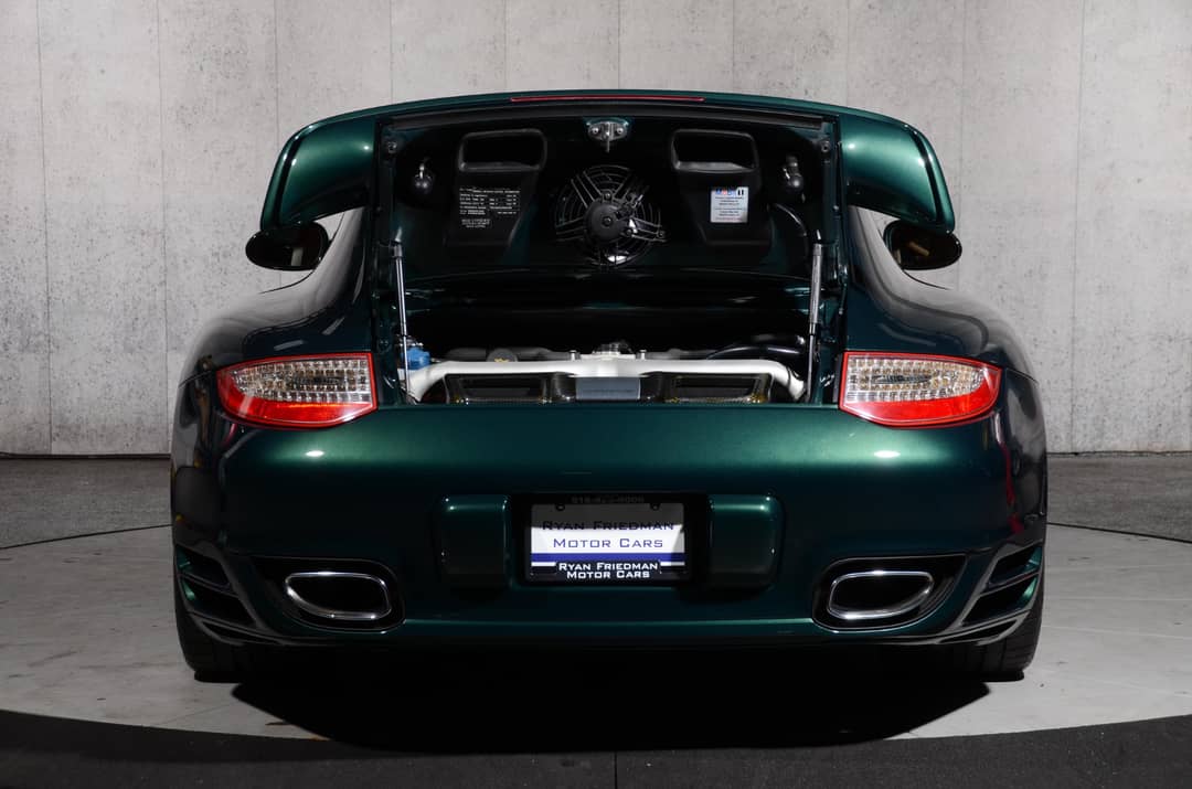 2011 Porsche 911 Turbo S — photo 36