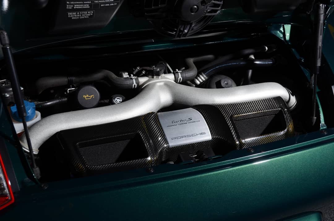 2011 Porsche 911 Turbo S — photo 9