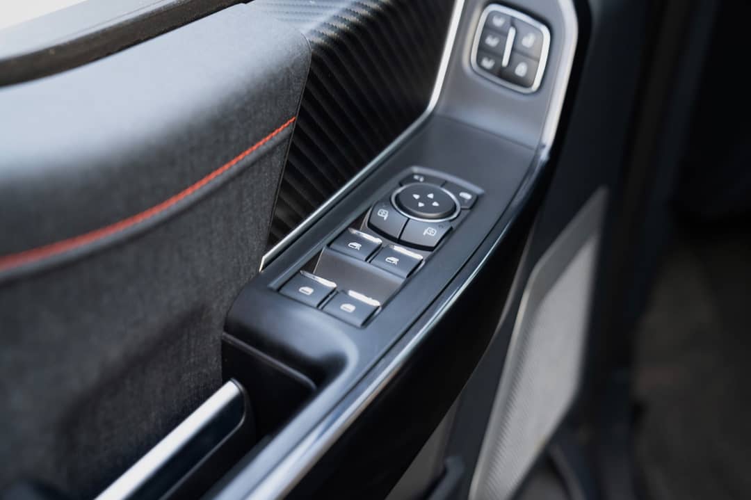 2023 Ford F-150 Raptor — photo 26