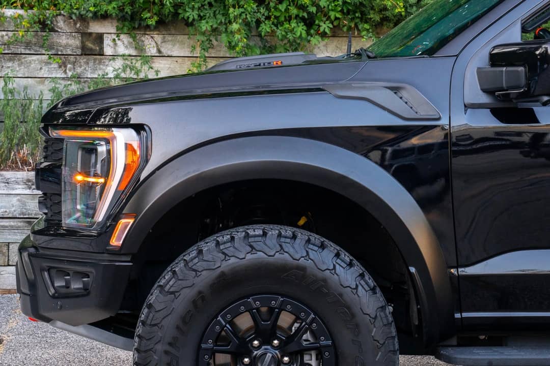 2023 Ford F-150 Raptor — photo 40