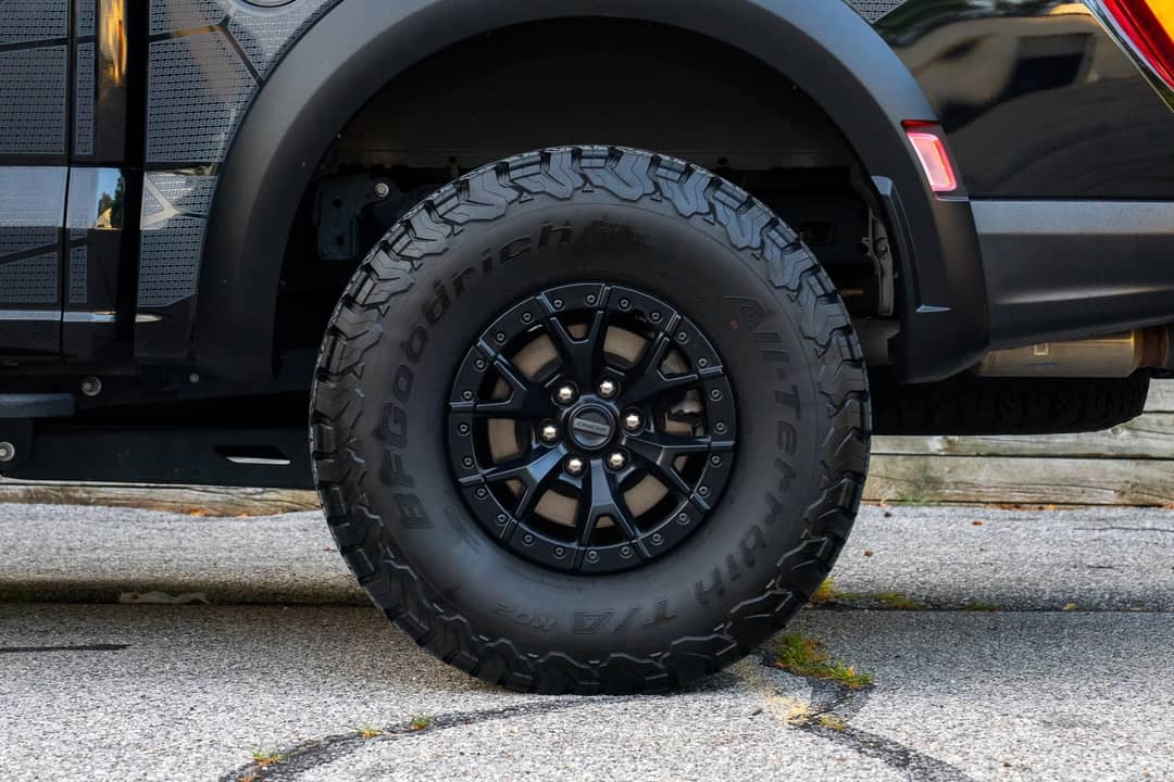 2023 Ford F-150 Raptor — photo 41