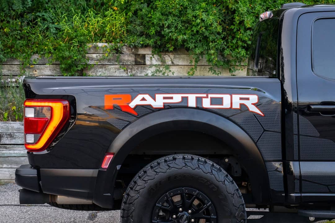 2023 Ford F-150 Raptor — photo 10