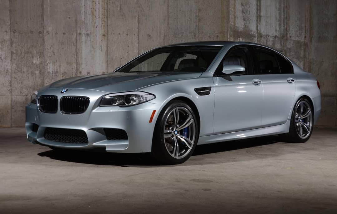 2013 BMW M5 — photo 2