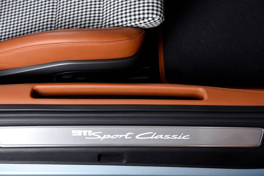 2023 Porsche 911 Sport Classic — photo 28