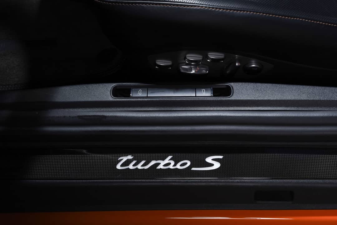 2014 Porsche 911 Turbo S — photo 37