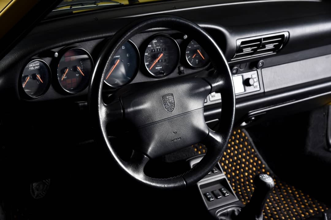 1997 Porsche 911 Carrera 4S — photo 4