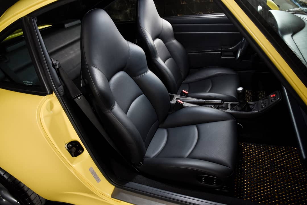 1997 Porsche 911 Carrera 4S — photo 5