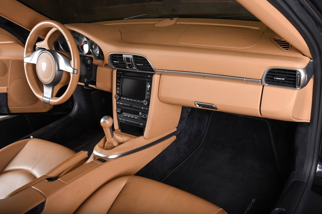 2010 Porsche 911 Targa 4S — photo 16