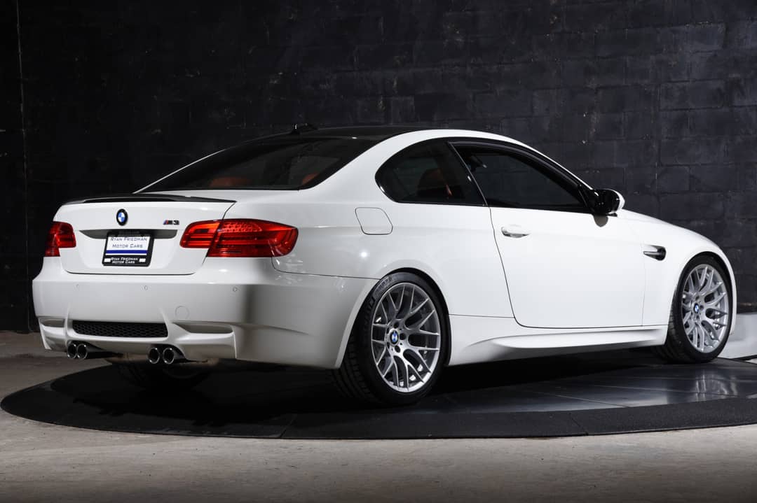 2011 BMW M3 — photo 13