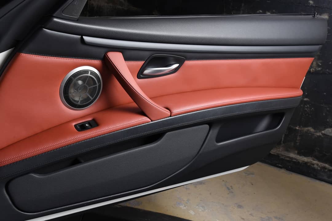 2011 BMW M3 — photo 27