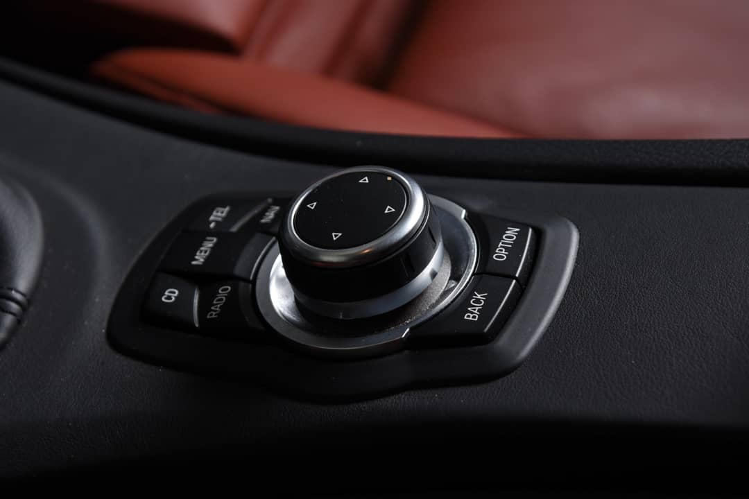 2011 BMW M3 — photo 32