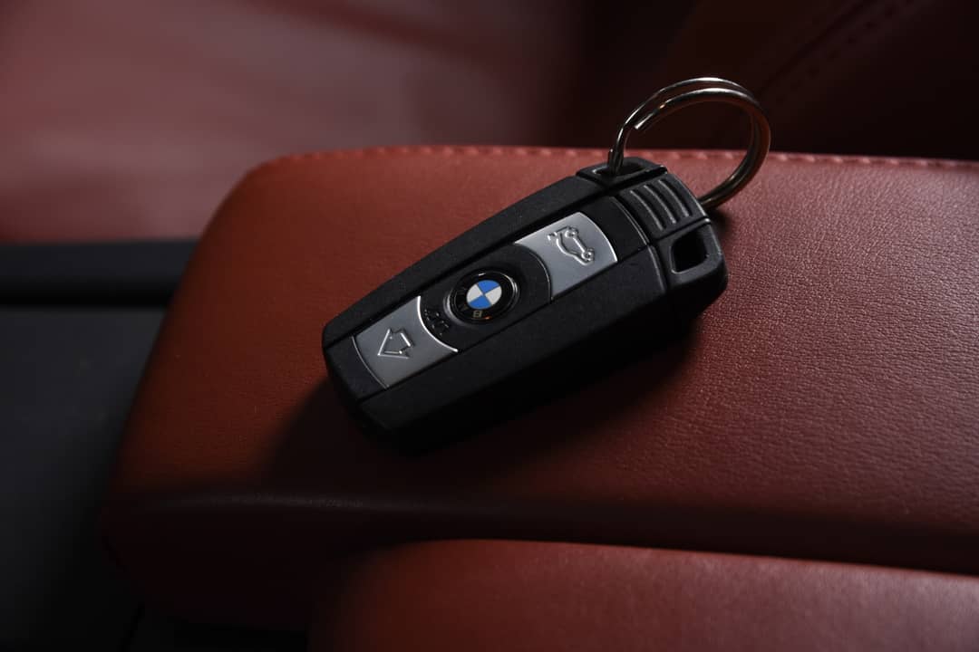 2011 BMW M3 — photo 33