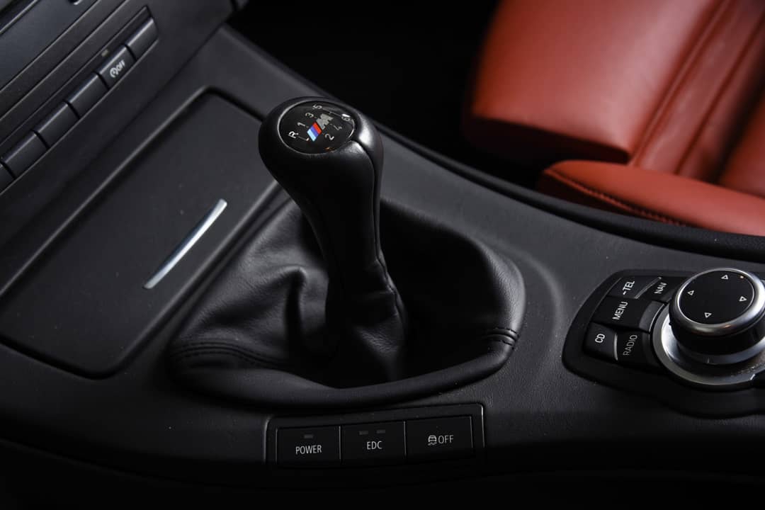 2011 BMW M3 — photo 6