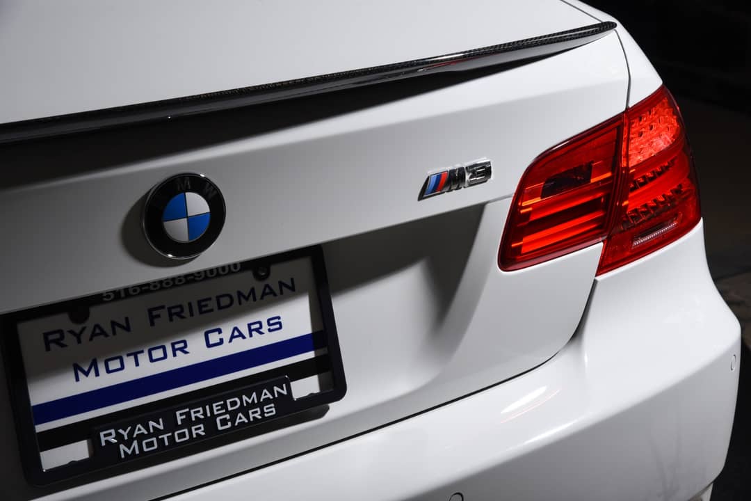 2011 BMW M3 — photo 10
