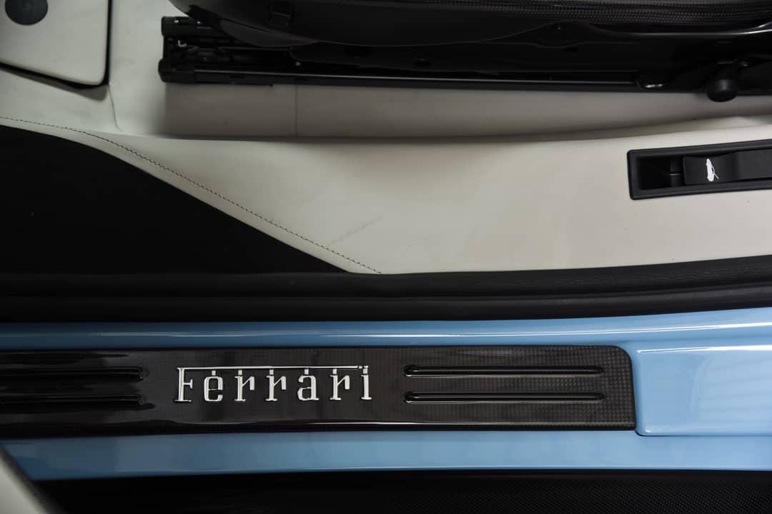 2025 Ferrari SF90 Spider — photo 31