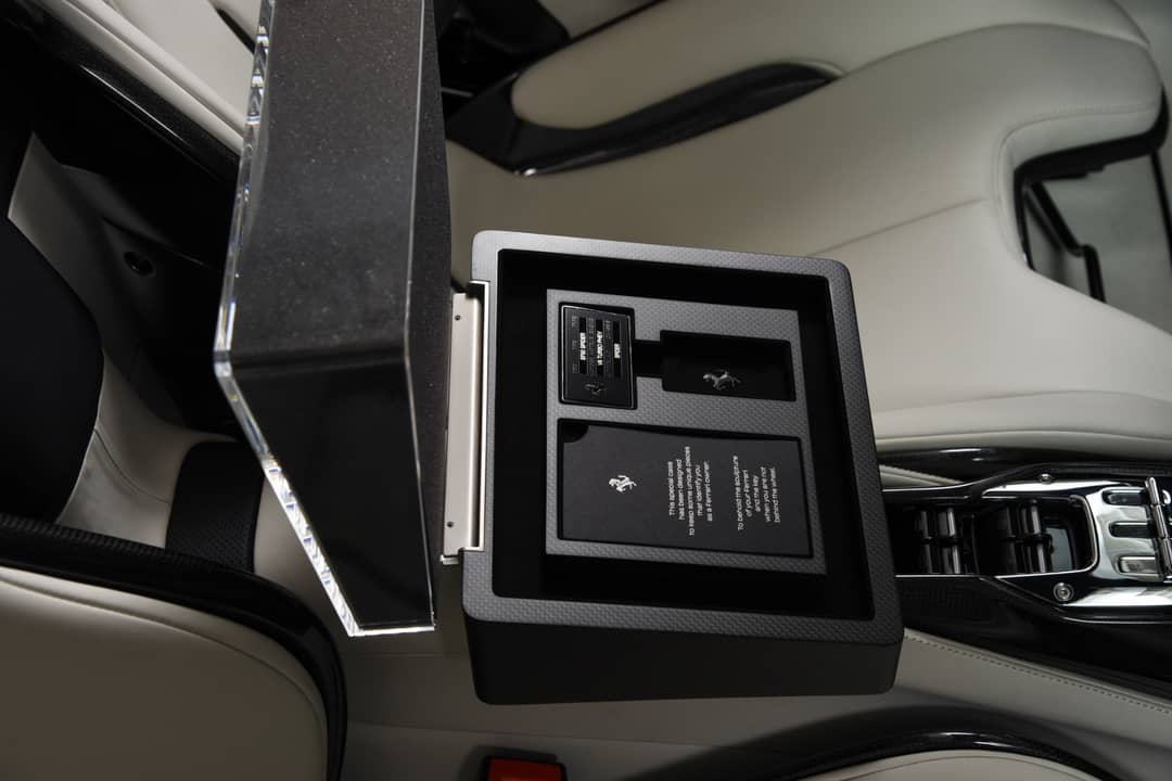 2025 Ferrari SF90 Spider — photo 42