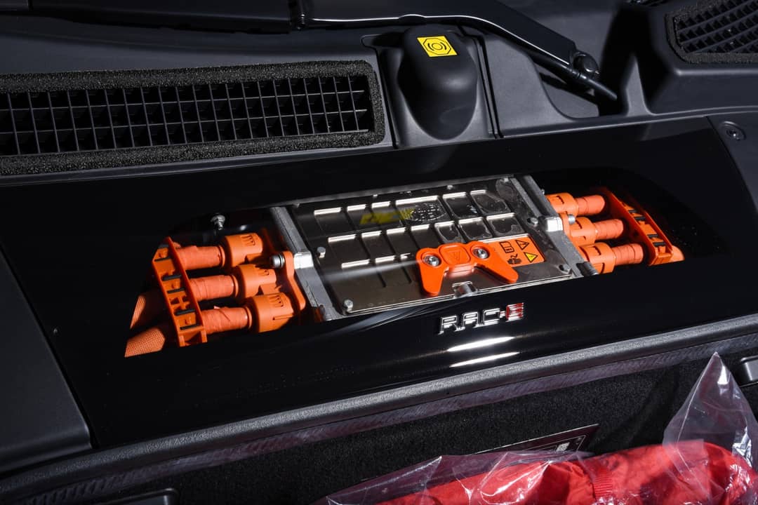 2025 Ferrari SF90 Spider — photo 45