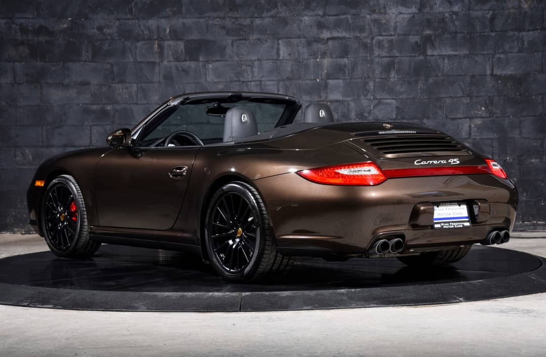 2010 Porsche 911 Carrera 4S — photo 3