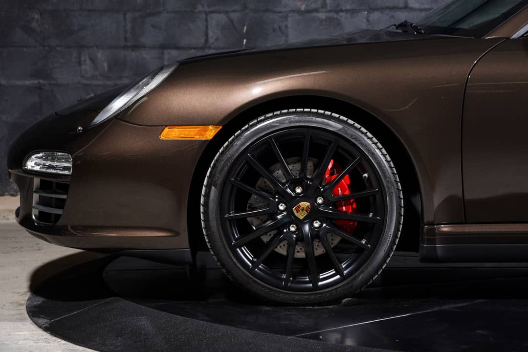 2010 Porsche 911 Carrera 4S — photo 28