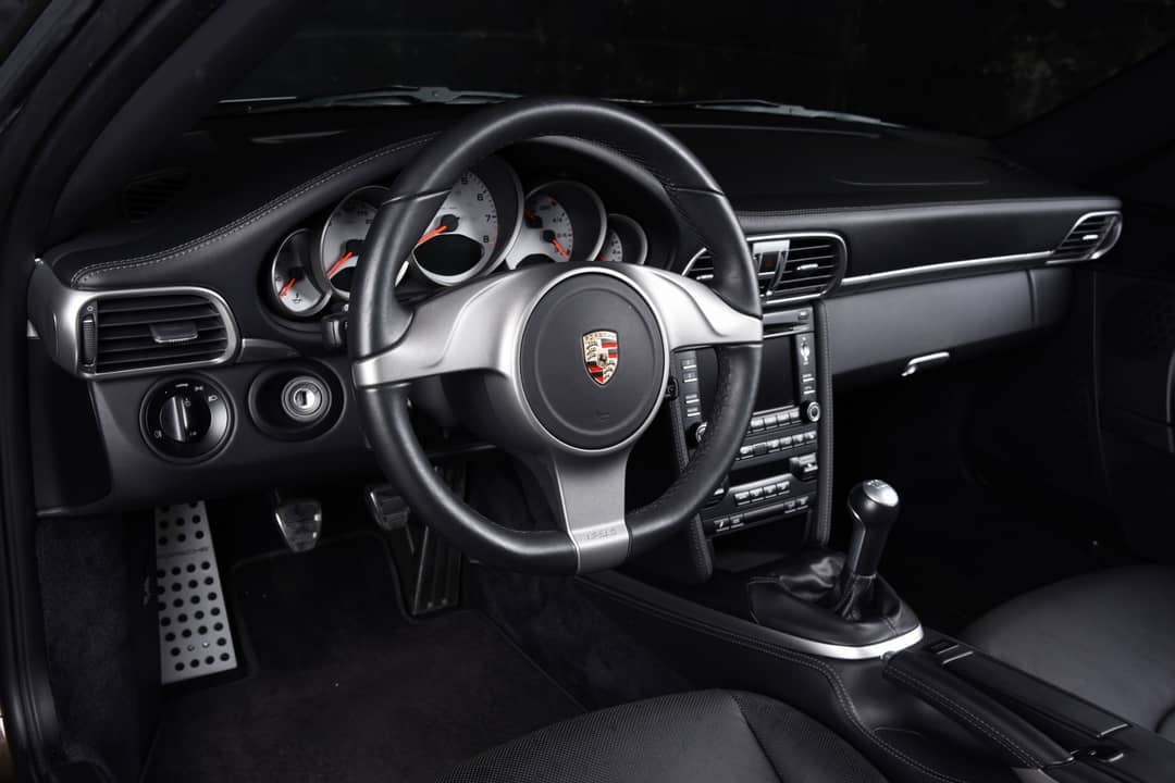 2010 Porsche 911 Carrera 4S — photo 4