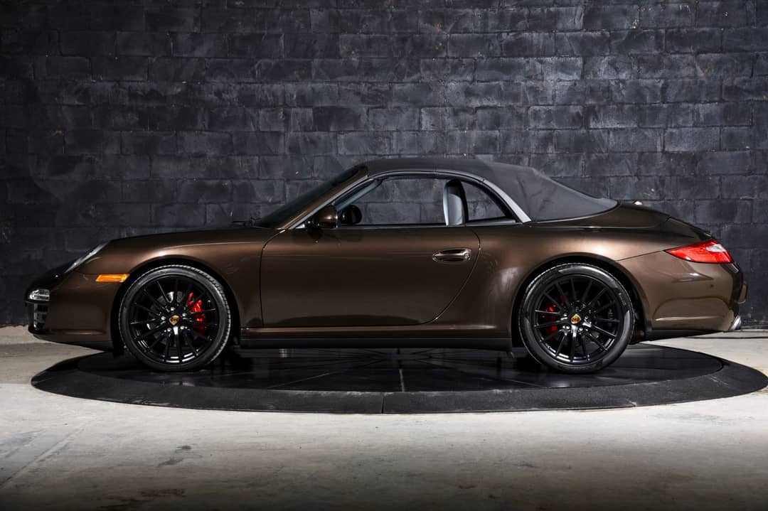 2010 Porsche 911 Carrera 4S — photo 31