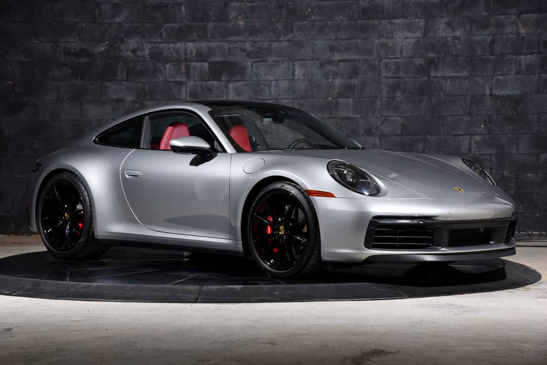 2021 Porsche 911 Carrera S — photo 2